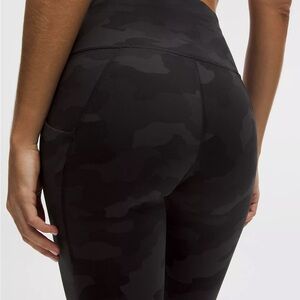 Women's Black Camouflage Leggings
WUNDER train hr 28”